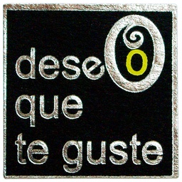 [42E160] ROLLO ETIQUETAS DESITJO QUE T´AGRADI FONDO NEGRO IMPRESIÓN PELÍCULA PLATA 30x30mm. 250ud.